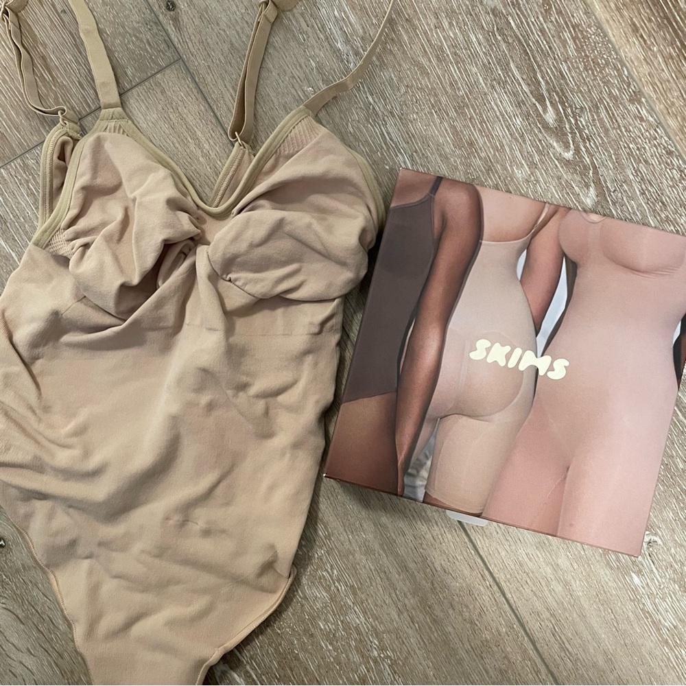 SKIMS Sculpting Thong Bodysuit